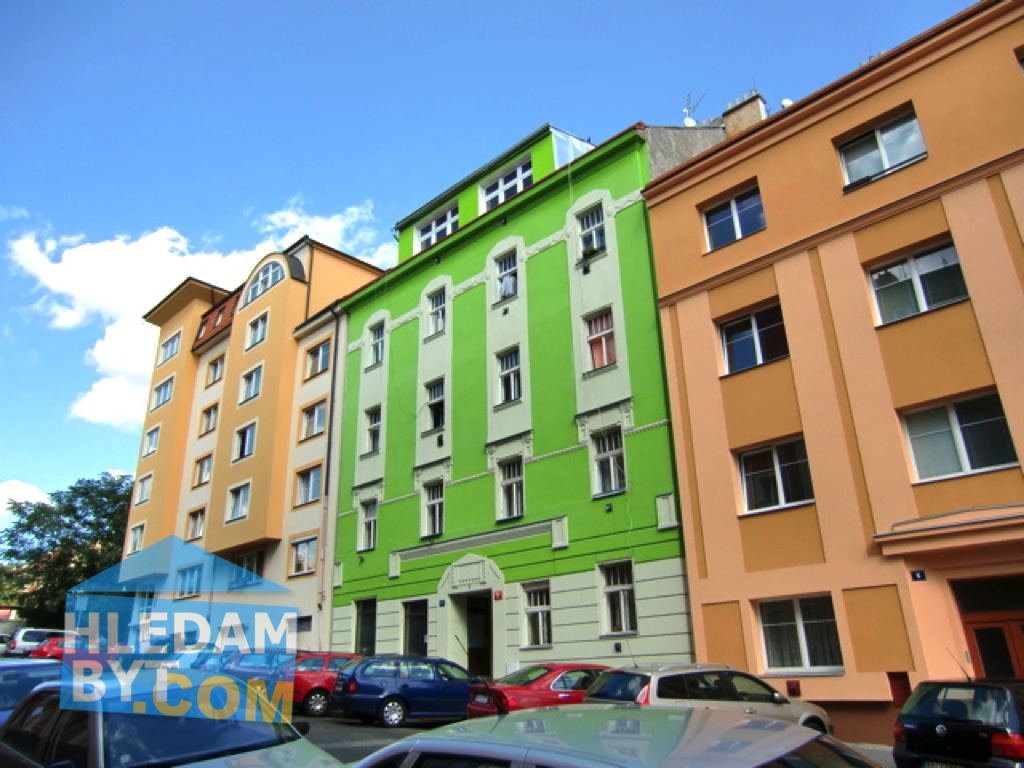 Dům